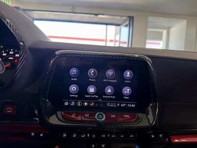 2022 Chevrolet Camaro — photo 17 view