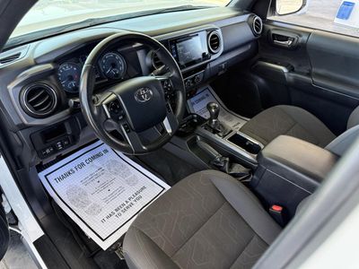 2018 Toyota Tacoma Double Cab — photo 14 view