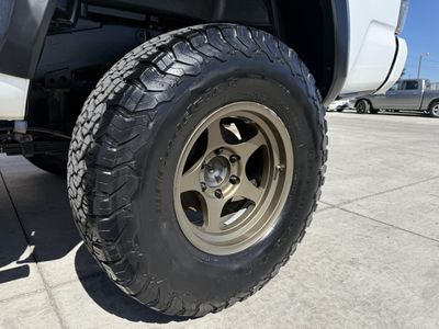 2018 Toyota Tacoma Double Cab — photo 11 view