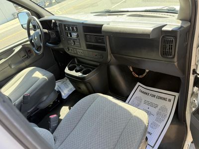 2014 Chevrolet Express 12 Passenger — photo 15 view