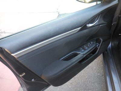 2016 Honda Civic — photo 16 view