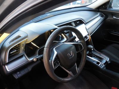 2016 Honda Civic — photo 17 view