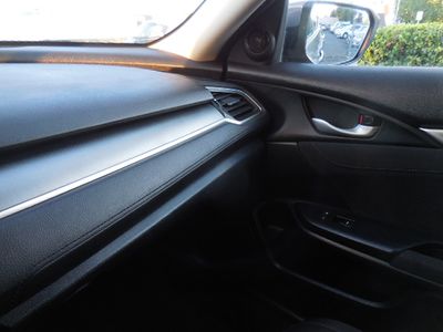 2016 Honda Civic — photo 19 view