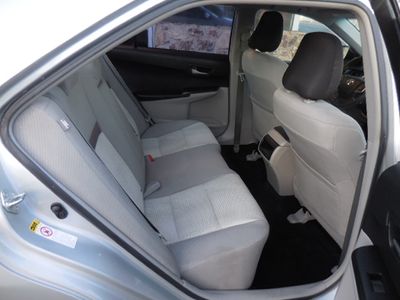 2012 Toyota Camry — photo 12 view