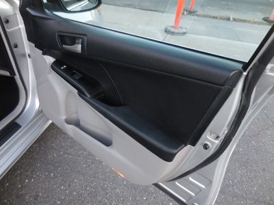 2012 Toyota Camry — photo 14 view