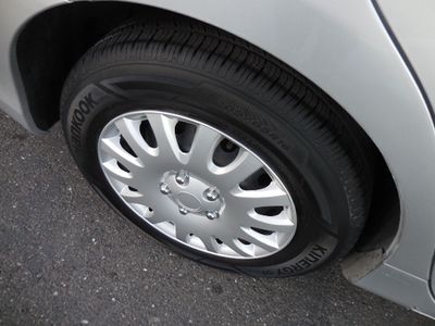 2012 Toyota Camry — photo 25 view