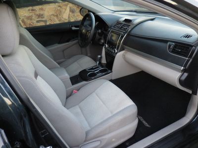 2013 Toyota Camry — photo 11 view