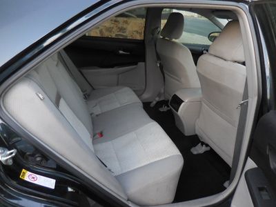 2013 Toyota Camry — photo 12 view