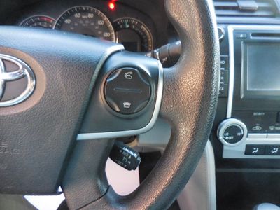 2013 Toyota Camry — photo 20 view