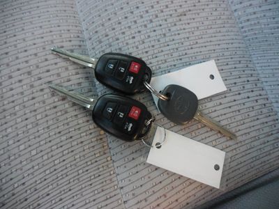 2013 Toyota Camry — photo 25 view