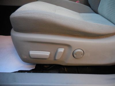 2013 Toyota Camry — photo 26 view