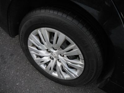 2013 Toyota Camry — photo 31 view