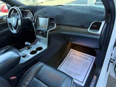 2014 Jeep Grand Cherokee — photo 16 view