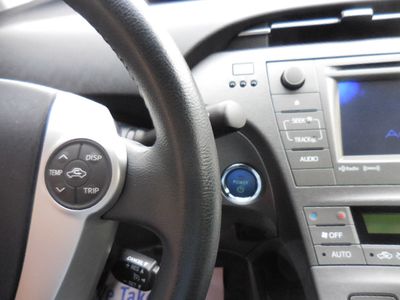 2013 Toyota Prius Four — photo 18 view