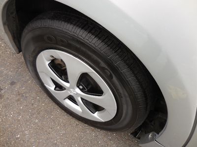 2013 Toyota Prius Four — photo 27 view