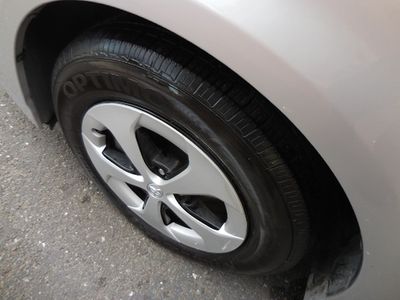 2013 Toyota Prius Four — photo 29 view
