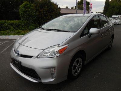 2013 Toyota Prius Four — photo 7 view