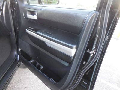 2018 Toyota Tundra — photo 19 view