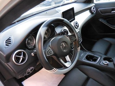 2016 Mercedes-Benz GLA — photo 16 view