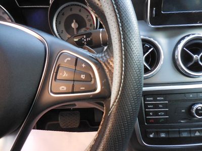 2016 Mercedes-Benz GLA — photo 18 view