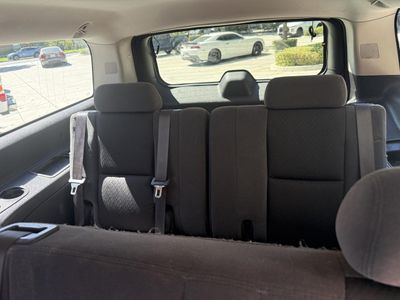 2009 Chevrolet Suburban — photo 17 view