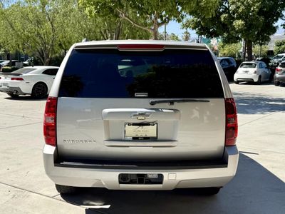 2009 Chevrolet Suburban — photo 7 view