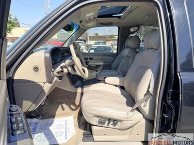2002 GMC Yukon — photo 13 view
