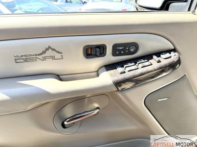 2002 GMC Yukon — photo 24 view