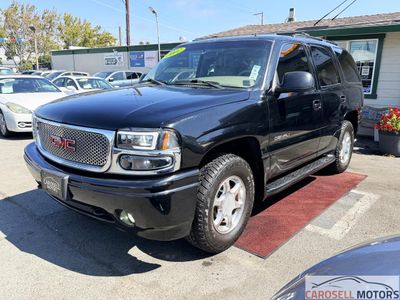 2002 GMC Yukon in Black — front three-quarter view