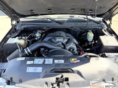 2002 GMC Yukon — photo 34 view