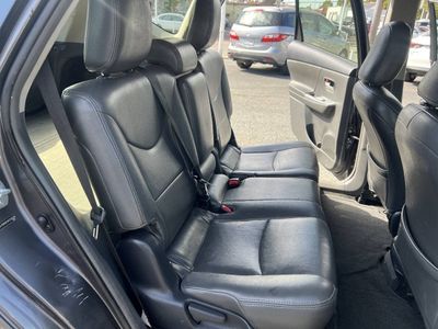 2012 Toyota Prius-v — photo 12 view