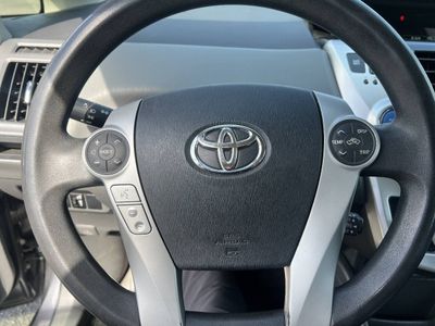 2012 Toyota Prius-v — photo 17 view