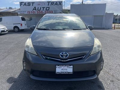 2012 Toyota Prius-v — detail view