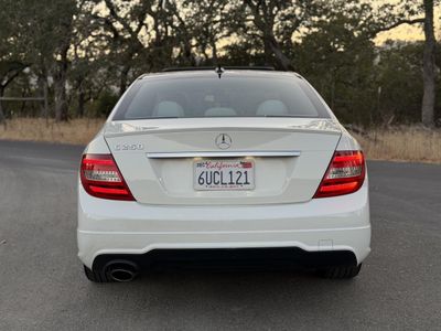 2012 Mercedes-Benz C-Class — photo 10 view