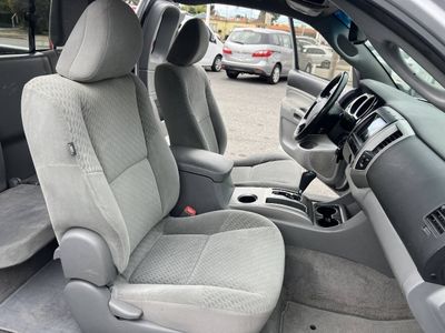 2010 Toyota Tacoma — photo 11 view