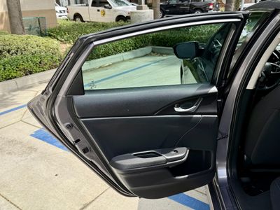 2017 Honda Civic — photo 19 view