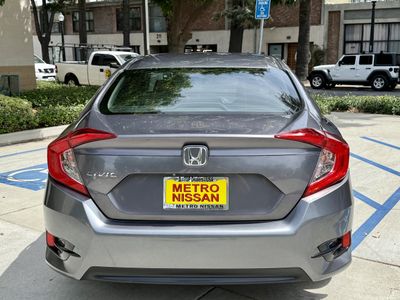 2017 Honda Civic — photo 7 view