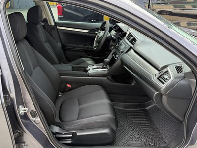 2017 Honda Civic — photo 14 view