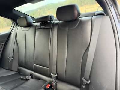 2013 BMW 3 Series — photo 18 view