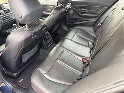 2013 BMW 3 Series — photo 19 view