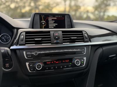 2013 BMW 3 Series — photo 26 view