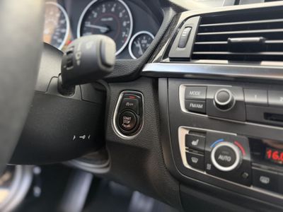 2013 BMW 3 Series — photo 30 view