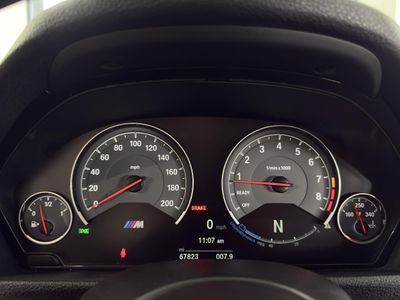 2016 BMW M4 — photo 12 view