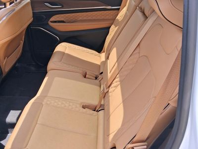 2023 Jeep Grand Cherokee L — photo 16 view