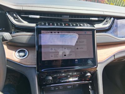 2023 Jeep Grand Cherokee L — photo 21 view