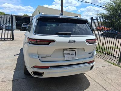 2023 Jeep Grand Cherokee L — detail view
