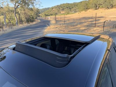 2015 Porsche Macan — photo 12 view