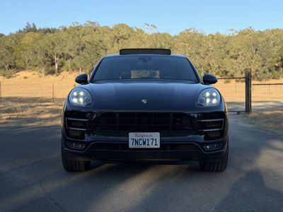 2015 Porsche Macan — interior view