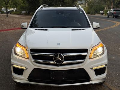 2014 Mercedes-Benz GL-Class — rear three-quarter view