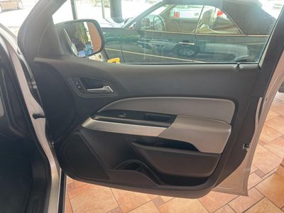 2016 Chevrolet Colorado LT — photo 21 view